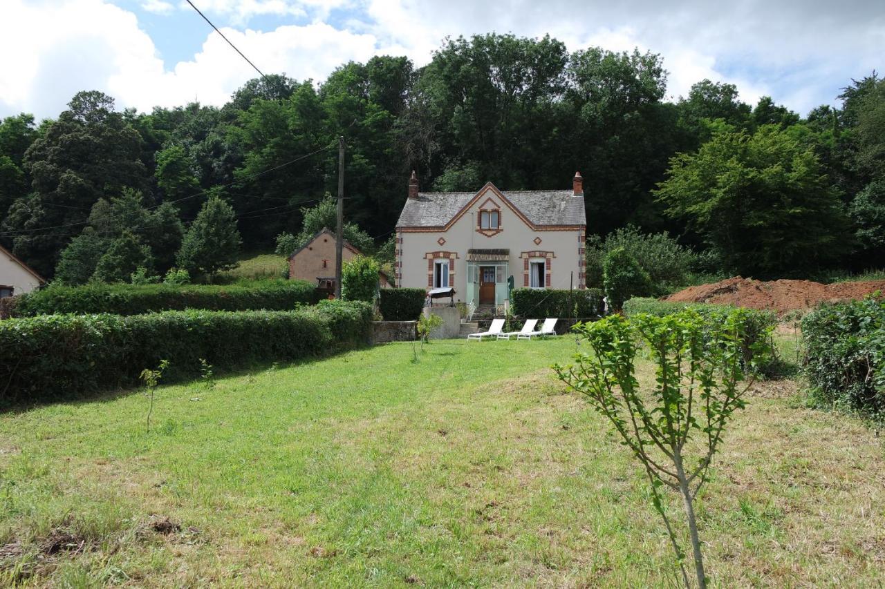 Domaine Du Pavillon Gite 15 Personnes Issy-l'Eveque Dış mekan fotoğraf